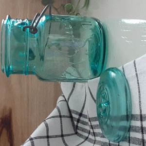 Vintage Quick Seal Blue Glass Lidded Metal Closure Wire Bale No Rubber Gasket #8